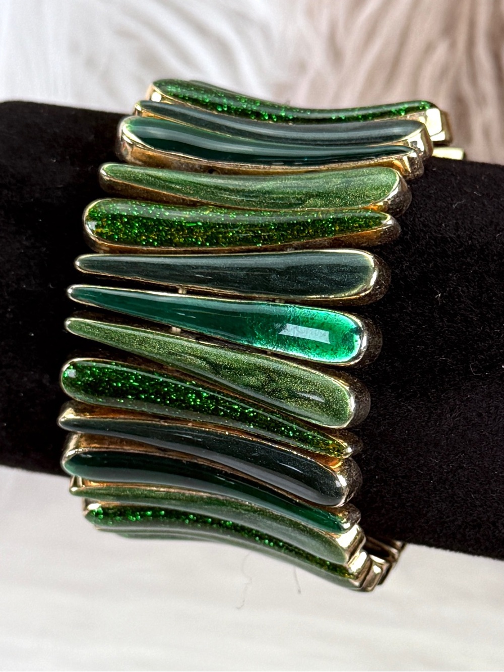 Vintage Green Gold Tone Weighted Stretch Bracelet Glitter Enamel Panels